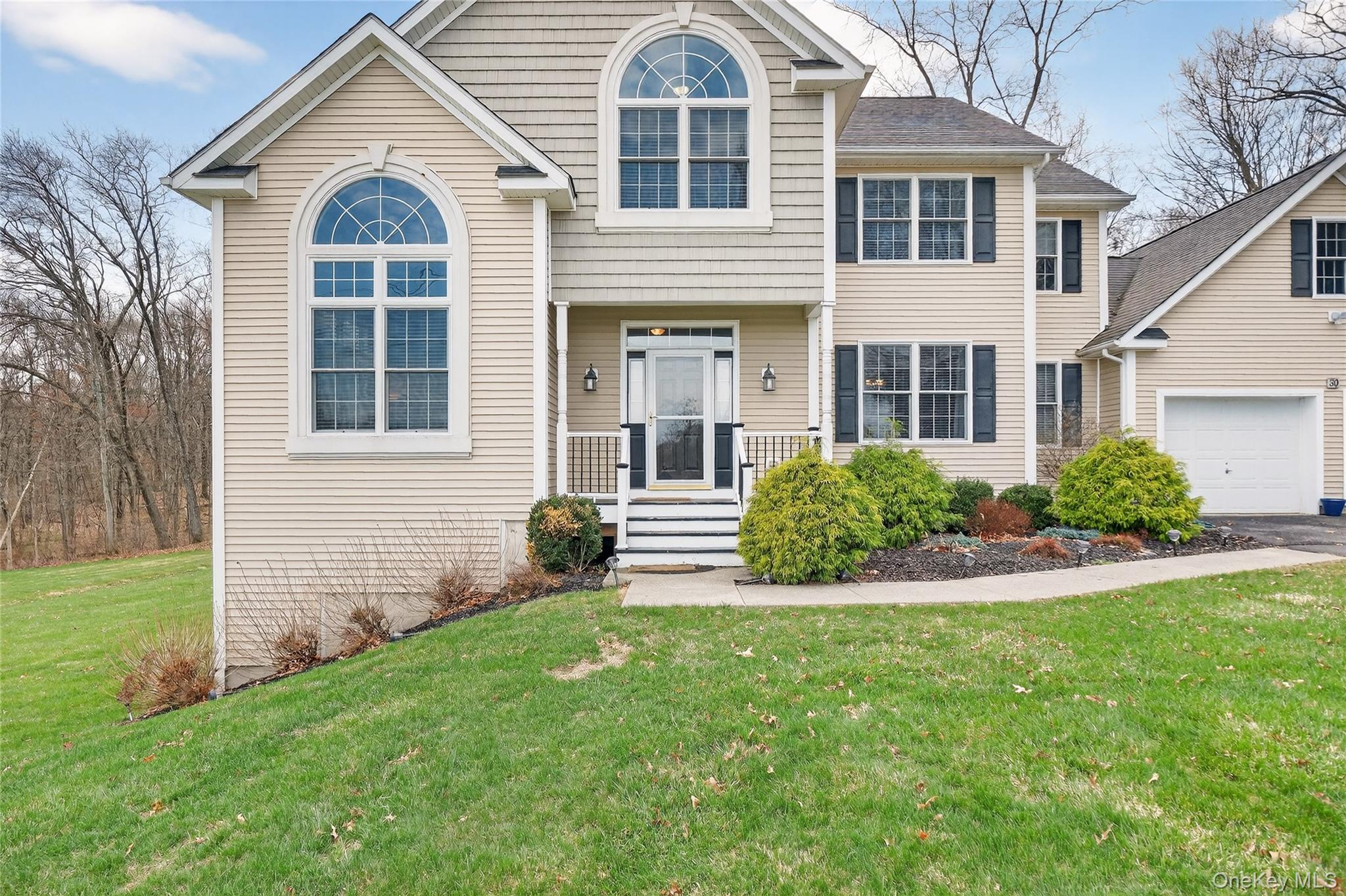 30 Meadowood Lane Property Photo 4