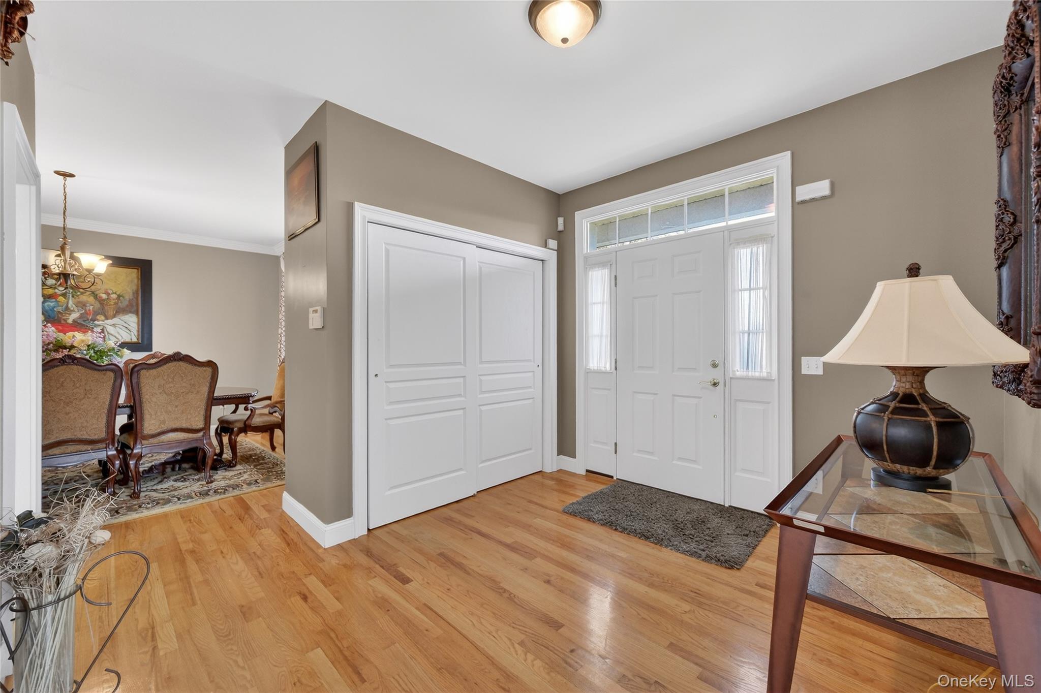 30 Meadowood Lane Property Photo 5