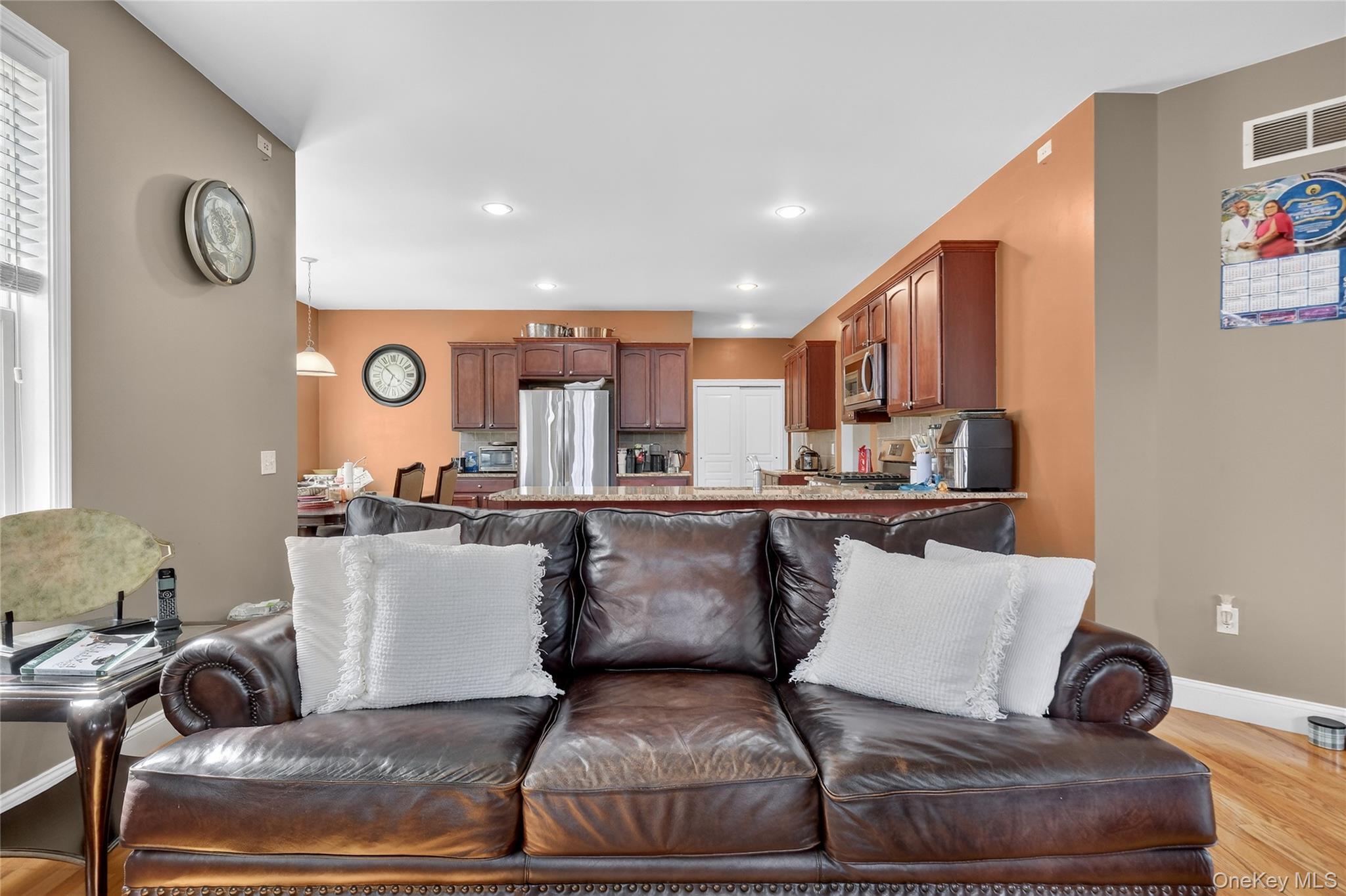 30 Meadowood Lane Property Photo 12