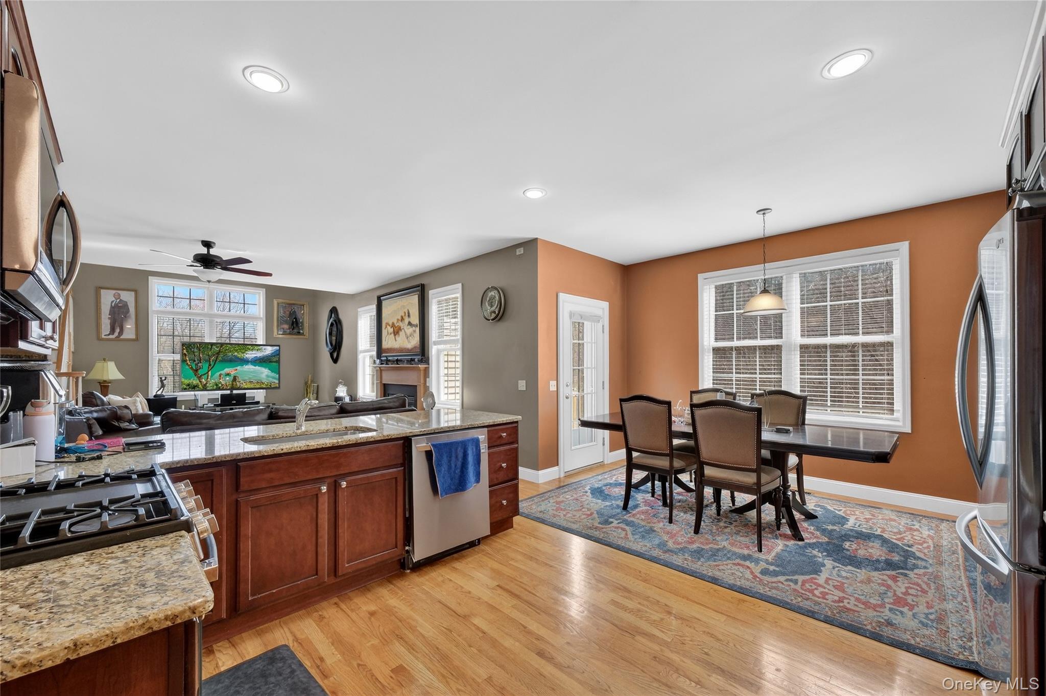 30 Meadowood Lane Property Photo 21