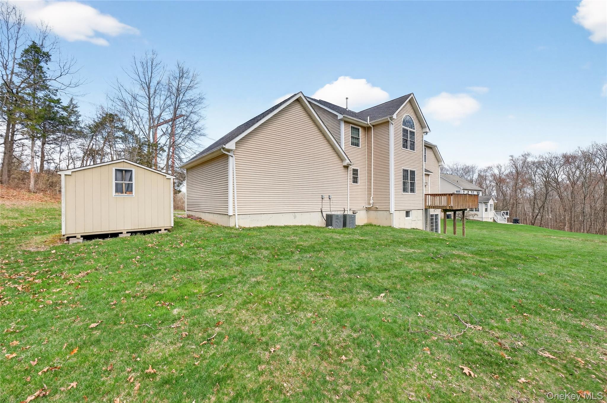 30 Meadowood Lane Property Photo 45