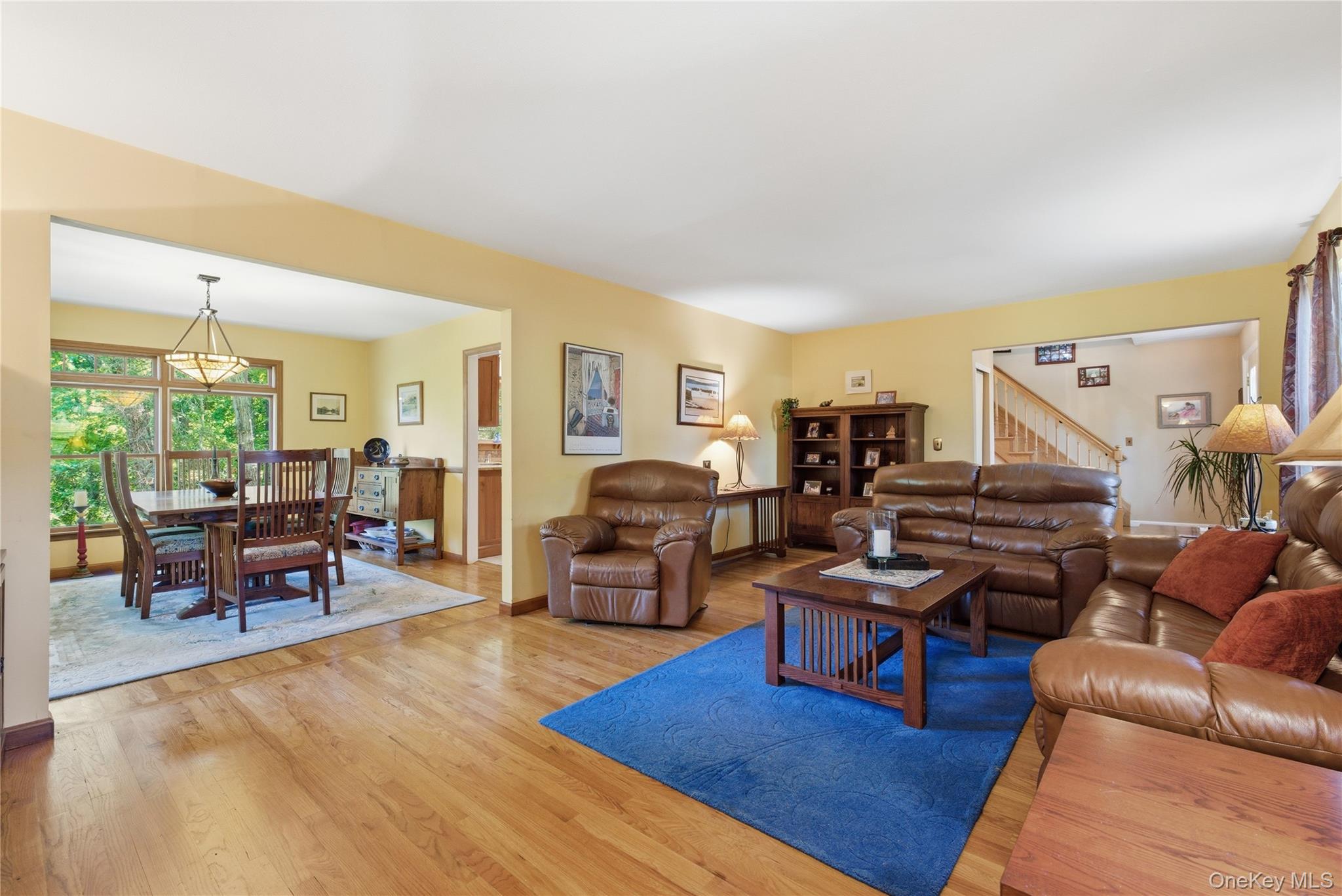 23 Abbey Lane Property Photo 3