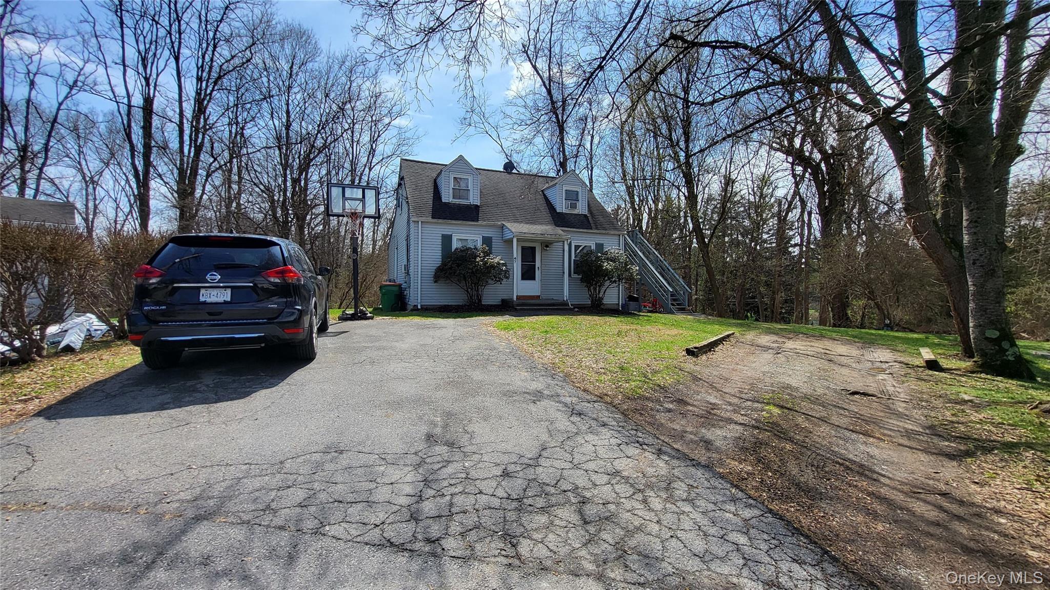 47 Kinderhook Drive Property Photo 12