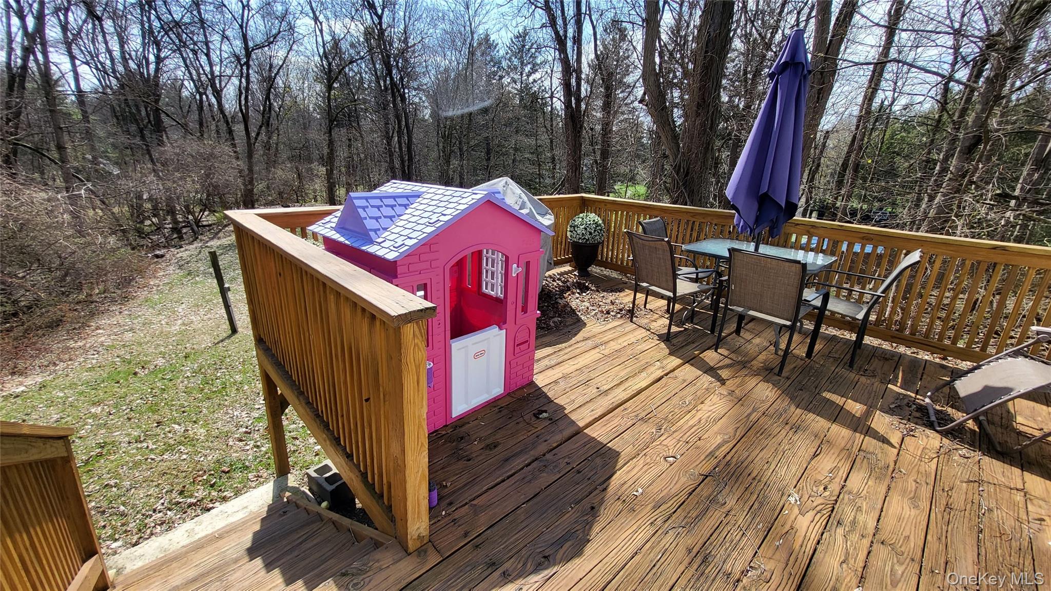 47 Kinderhook Drive Property Photo 15
