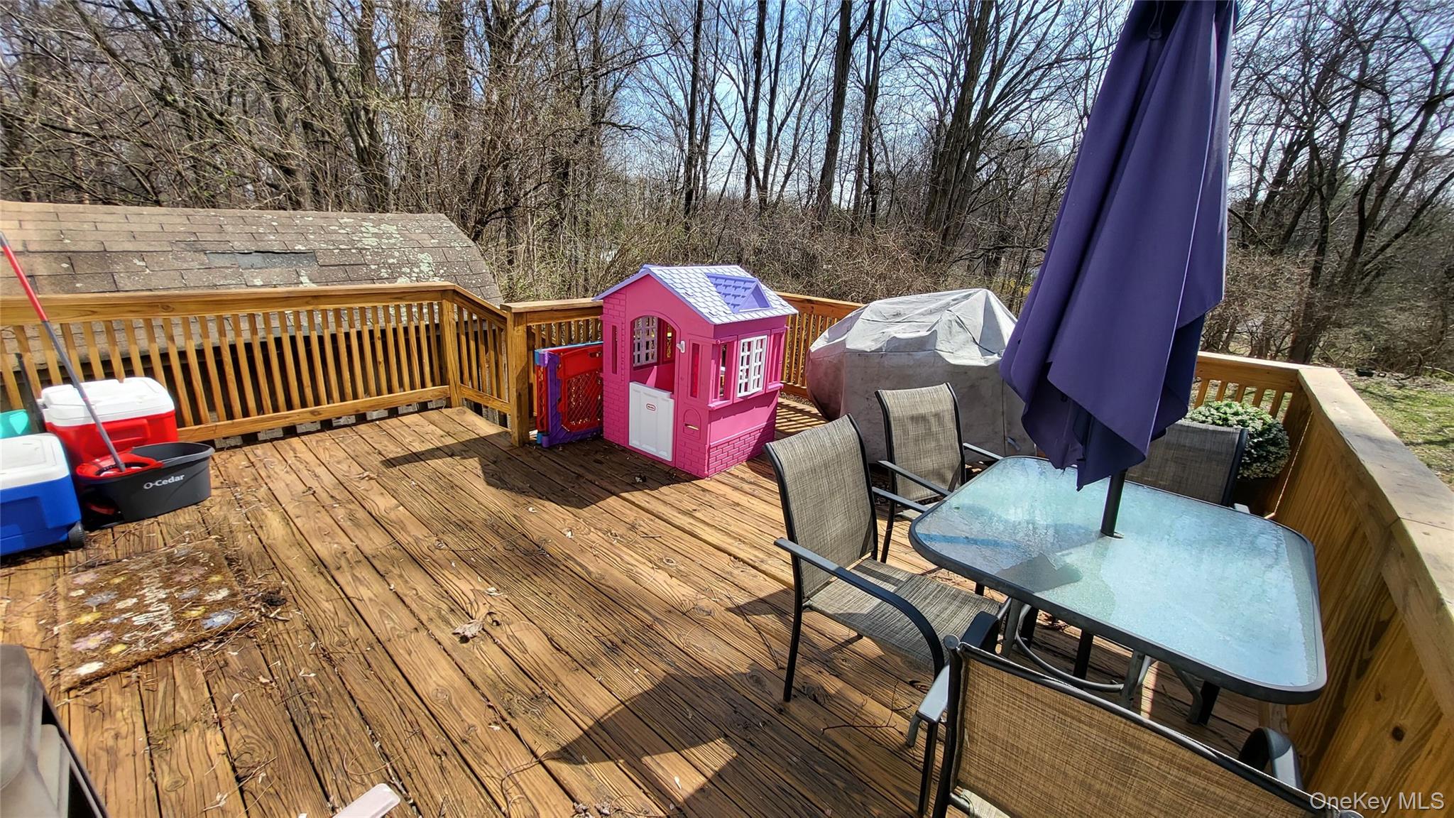 47 Kinderhook Drive Property Photo 16