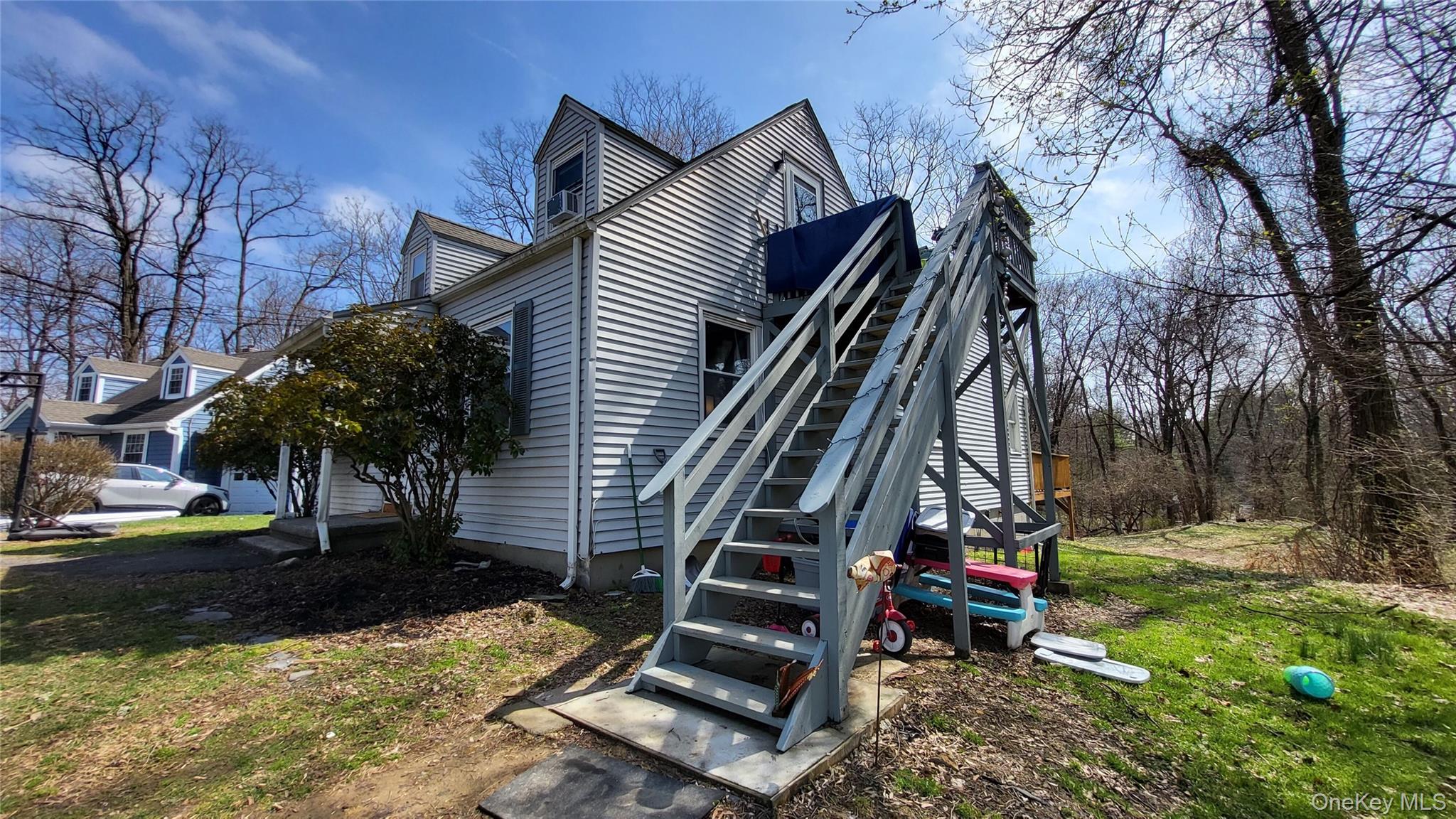 47 Kinderhook Drive Property Photo 18