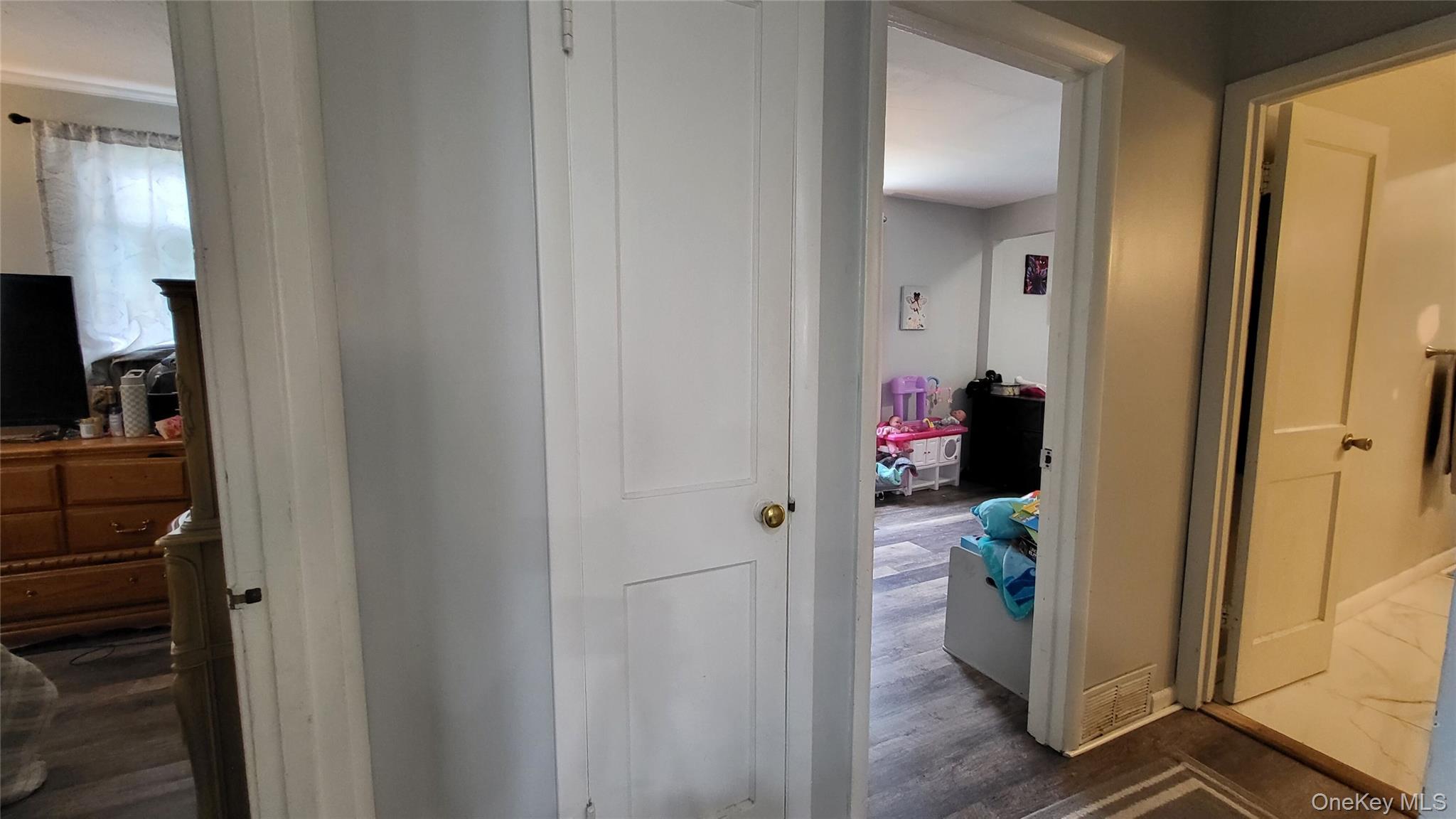 47 Kinderhook Drive Property Photo 26