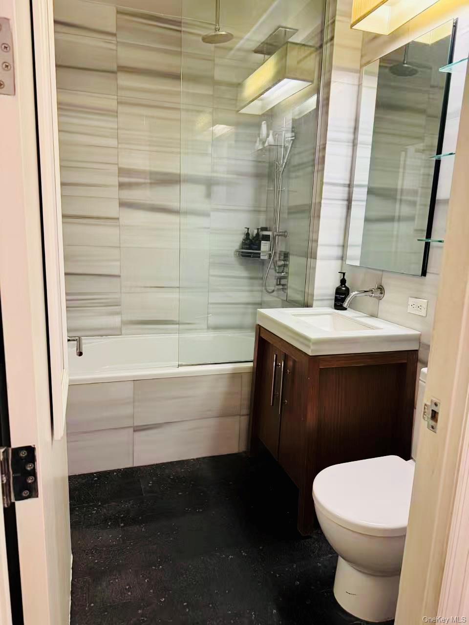 88 Greenwich Street 1305 Property Photo 10