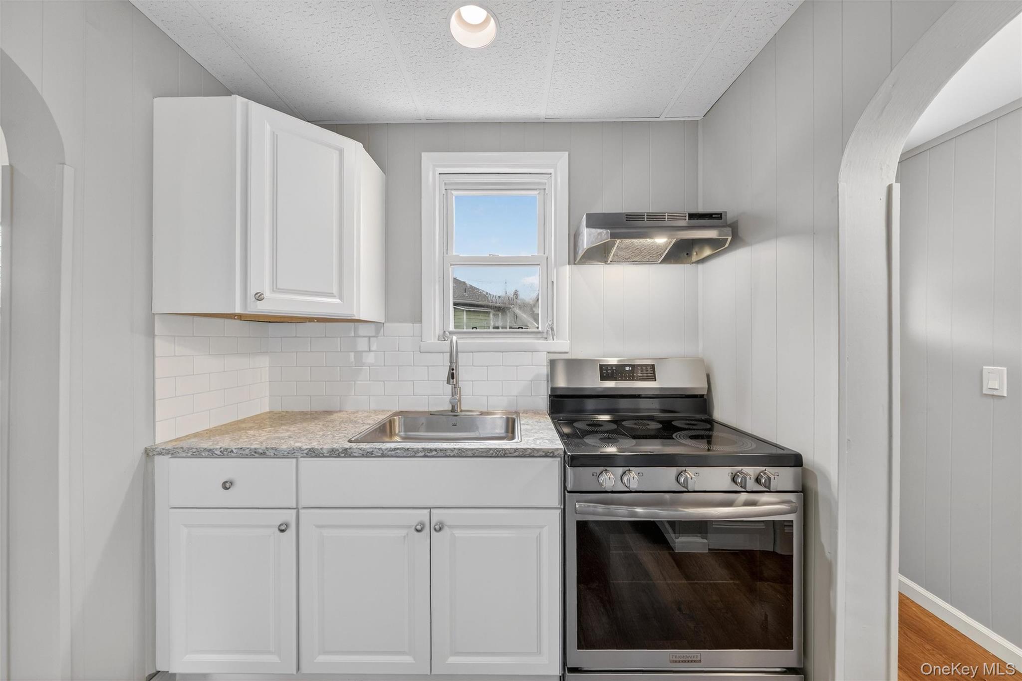 222 Bleakley Avenue Property Photo 12