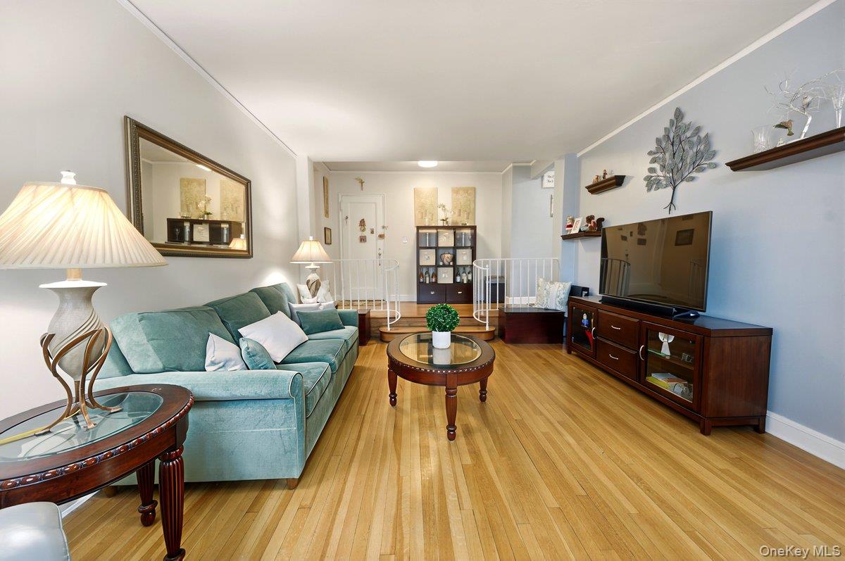 2600 Henry Hudson Parkway 5b Property Photo 3