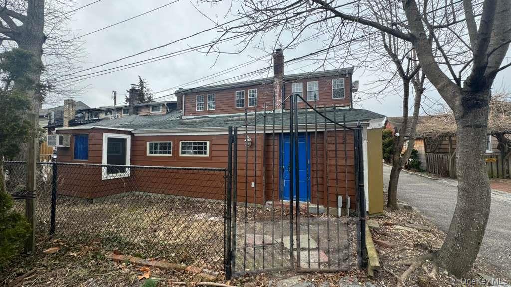 17 Jade Street Property Photo 21