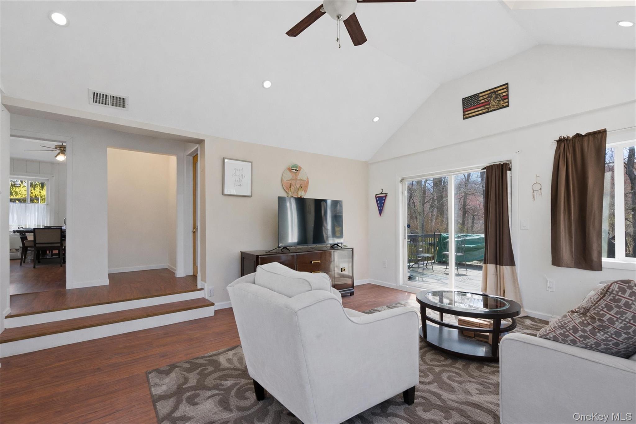 35 Highland Road Property Photo 4