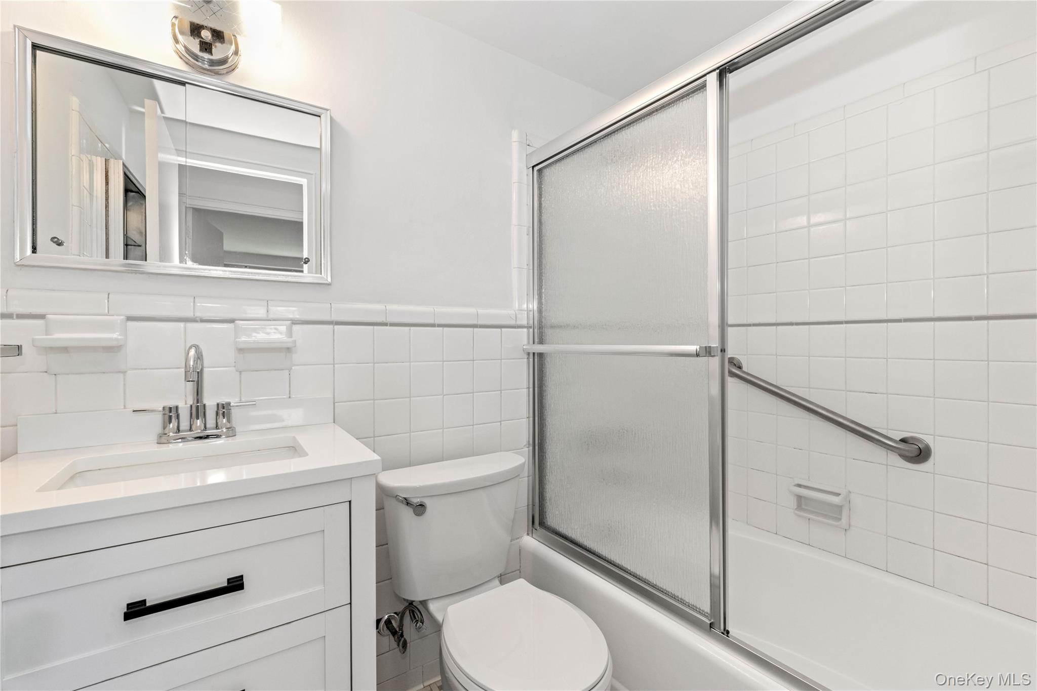 61-15 97 14e Property Photo 10