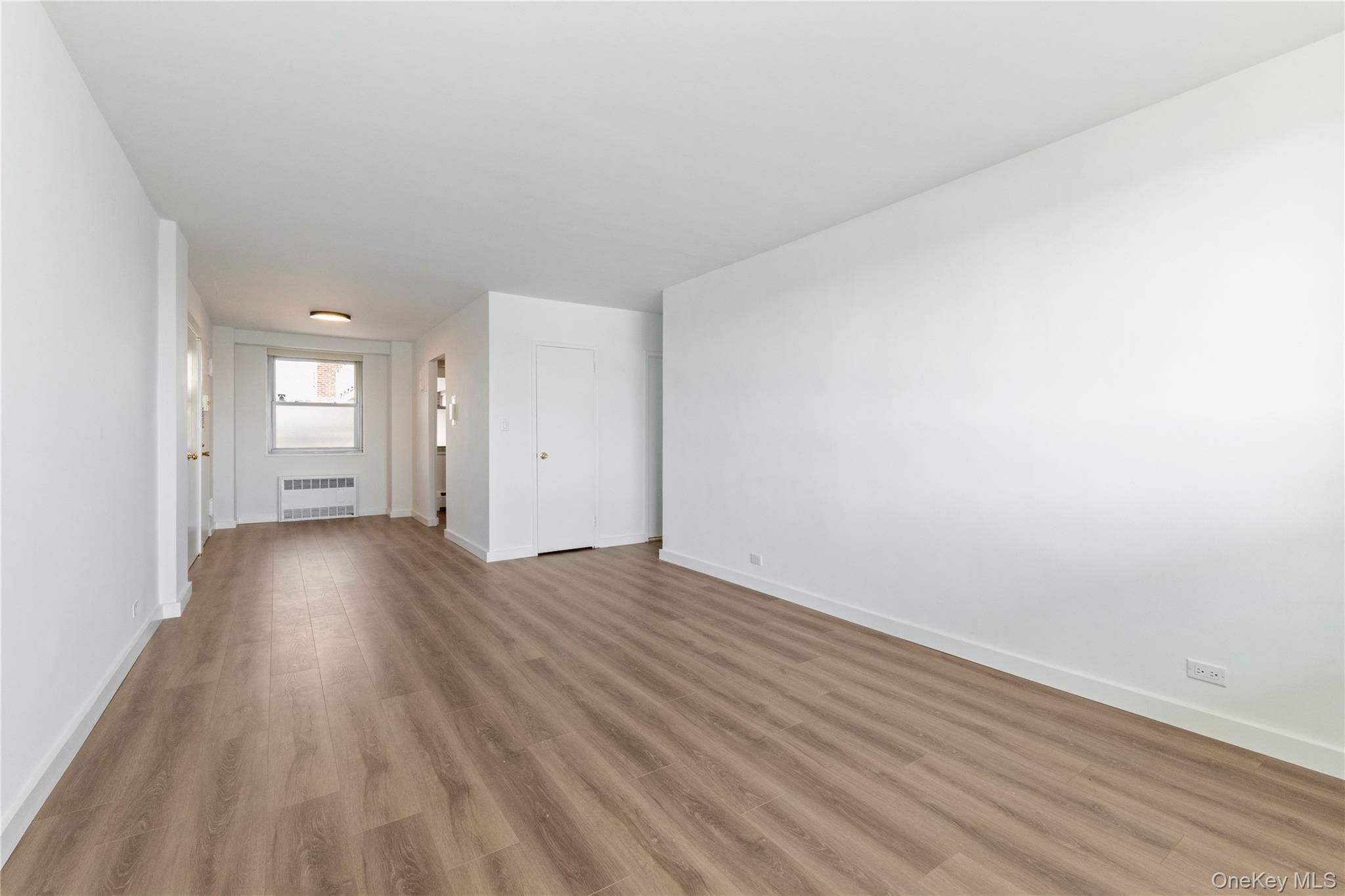 61-15 97 14e Property Photo 16