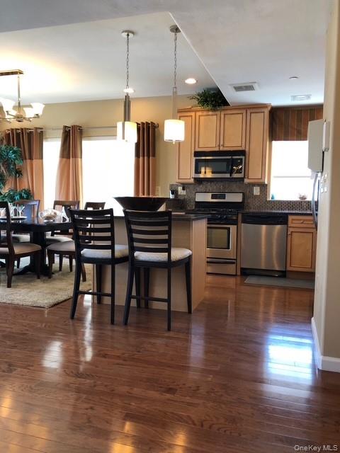 7219 Sandy Dune Way Property Photo 5