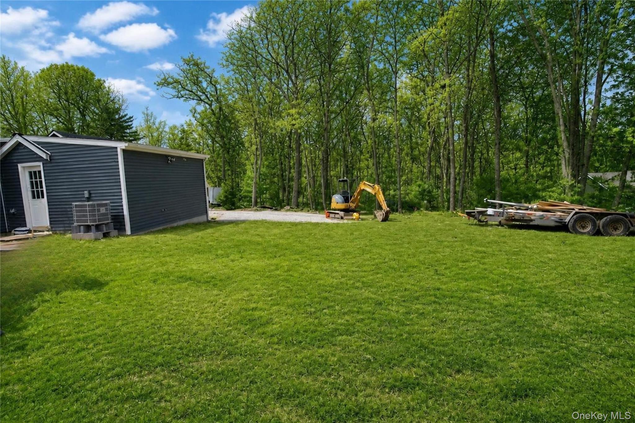13 Brook Trail Property Photo 6