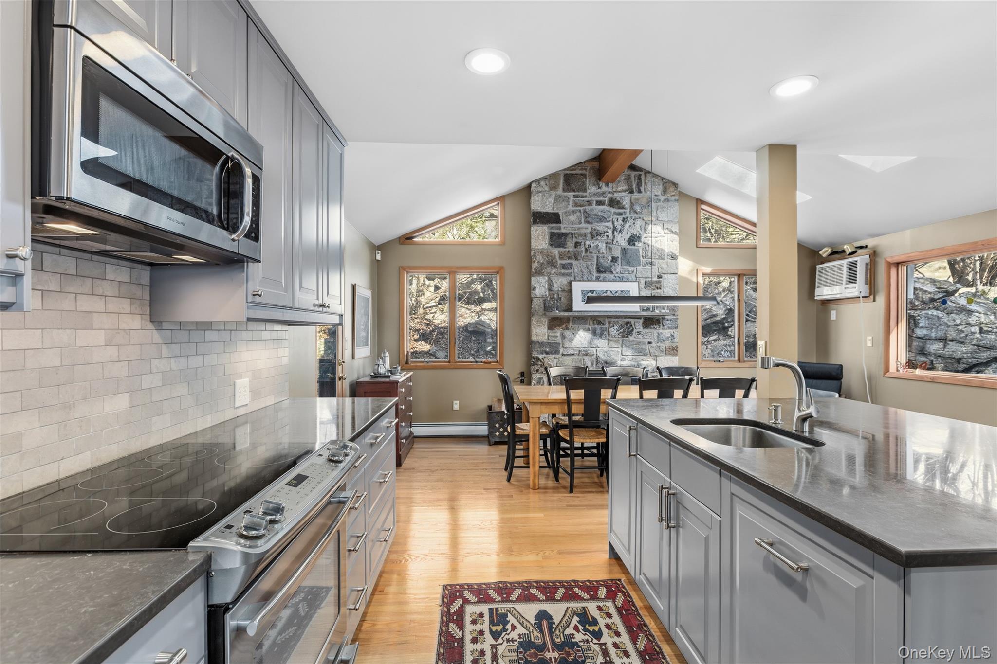 6 Tennis Court Road Property Photo 25