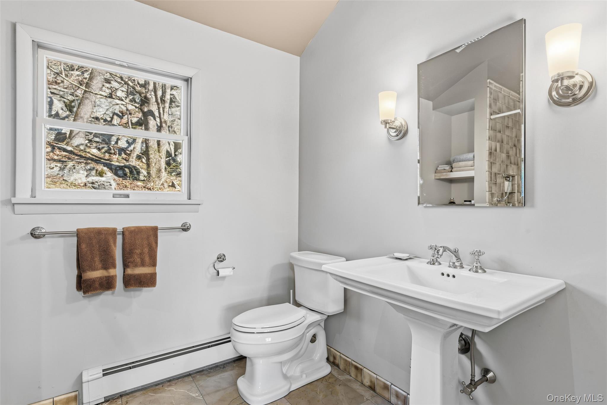 6 Tennis Court Road Property Photo 38