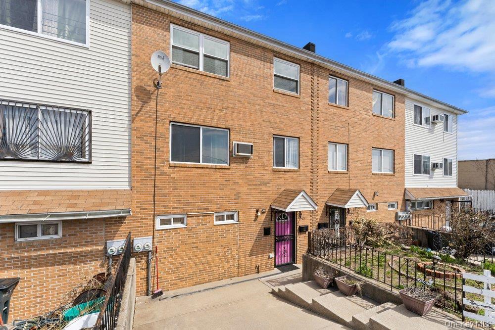 129-15 Sidway Place Property Photo 2
