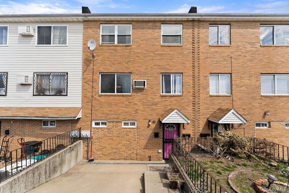 129-15 Sidway Place Property Photo 3