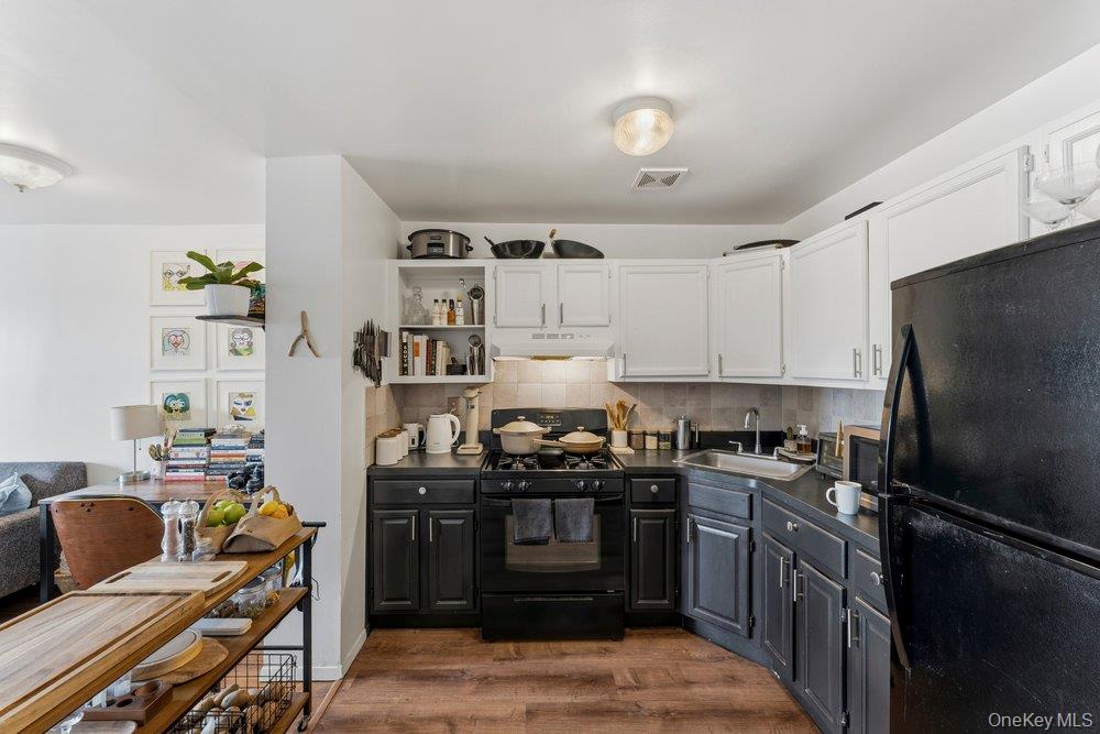 129-15 Sidway Place Property Photo 10