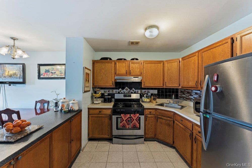 129-15 Sidway Place Property Photo 20