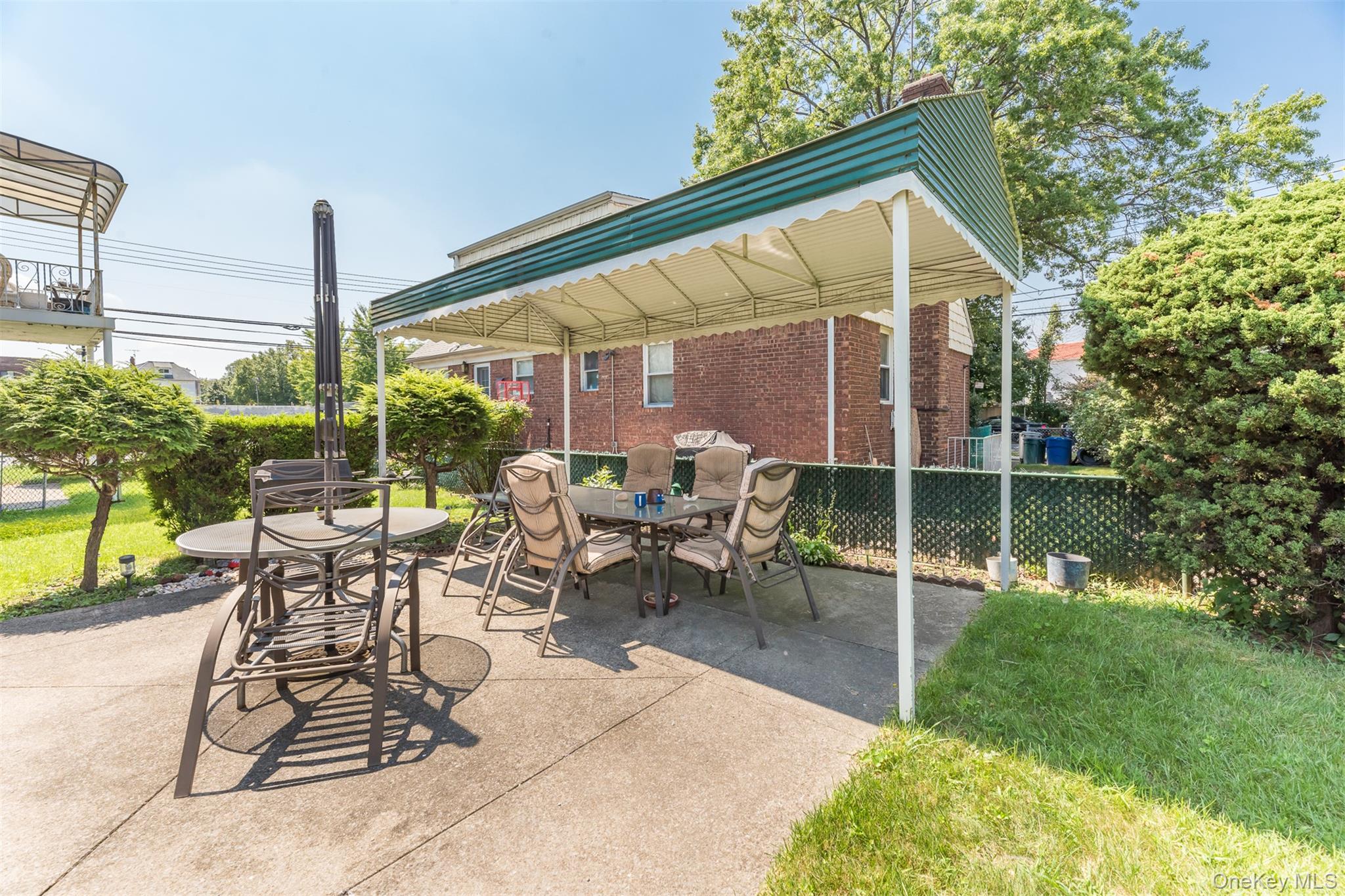 7107 Ditmars Boulevard Property Photo 4