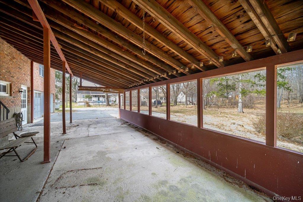 86 W Main Street Property Photo 18