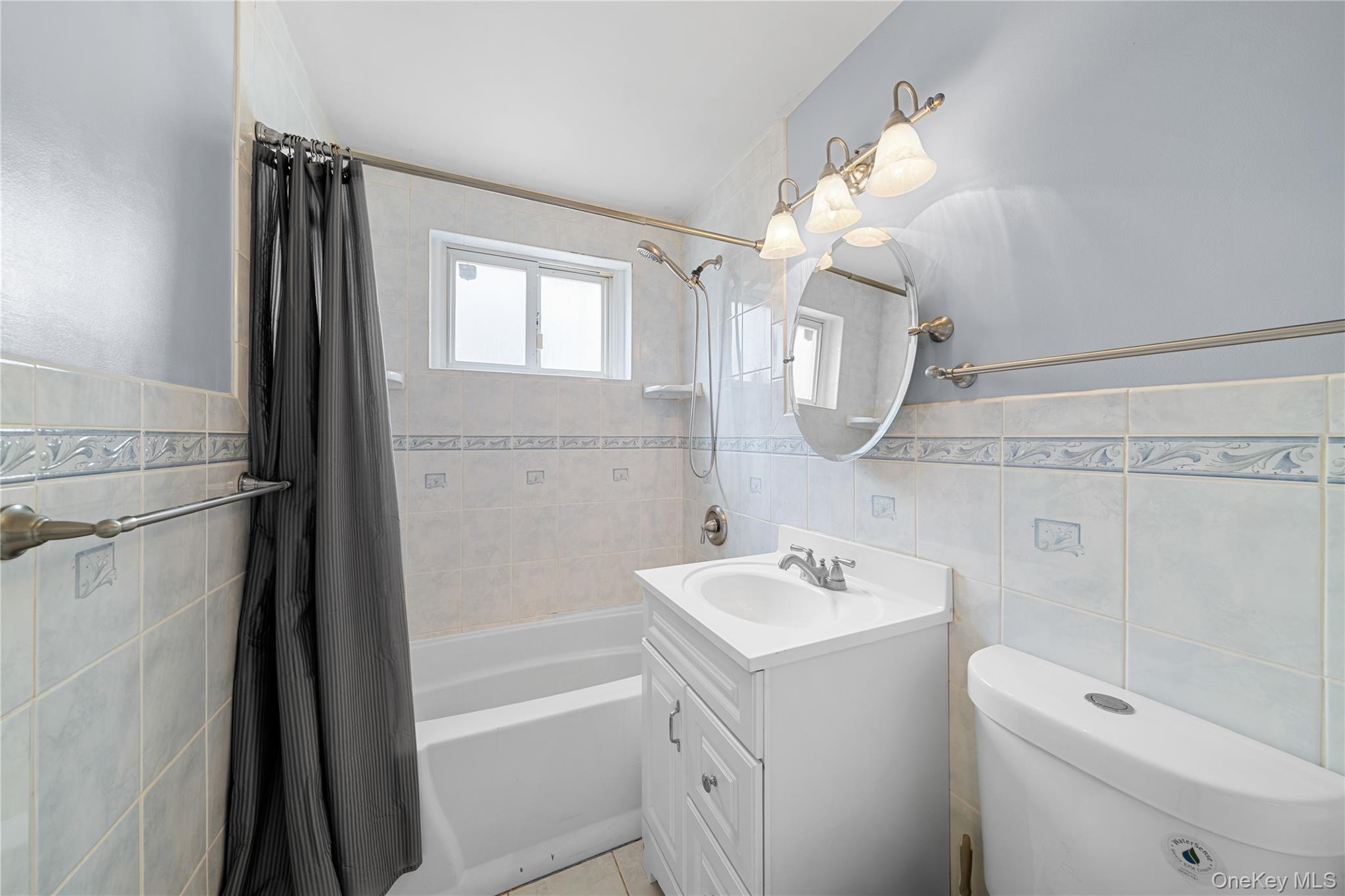 1656 N Gardiner Drive Property Photo 13