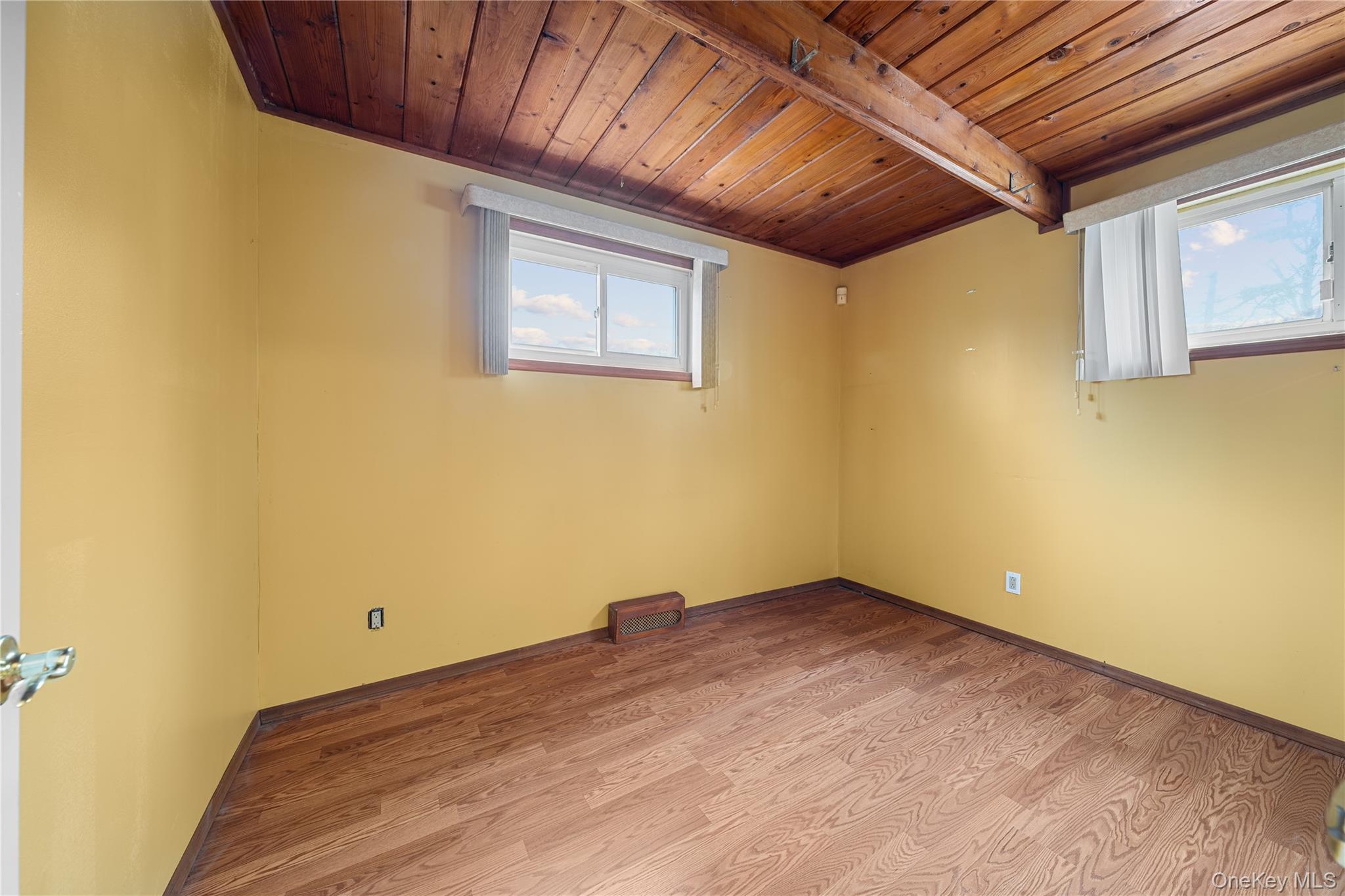 1656 N Gardiner Drive Property Photo 15