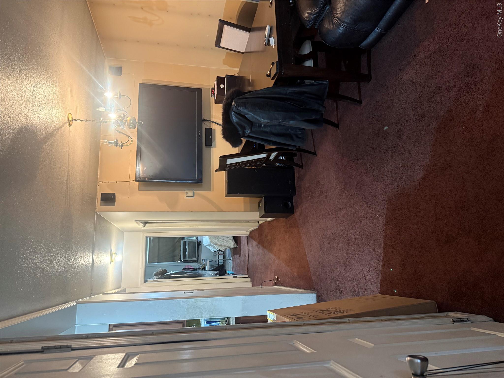 497 Elton Street Property Photo 6