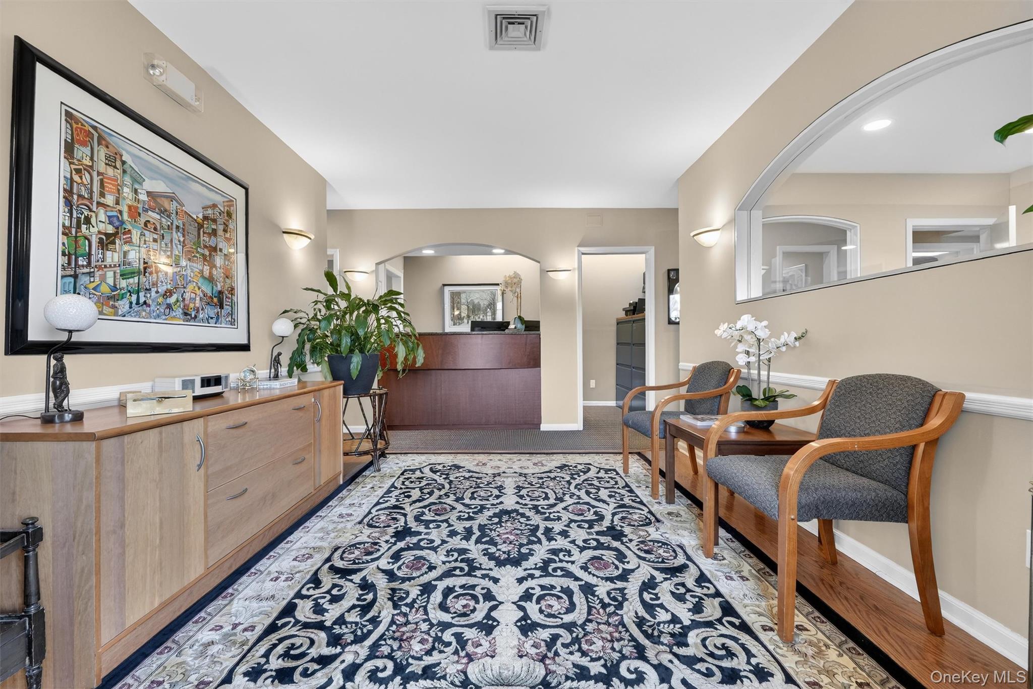 10 Nosband Avenue 1l Property Photo 6