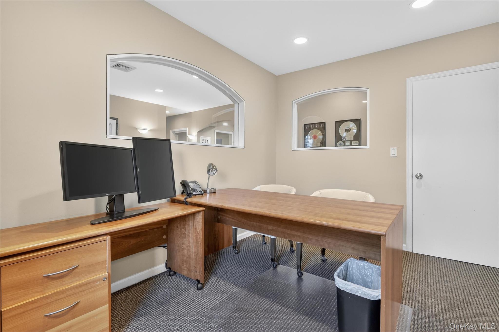 10 Nosband Avenue 1l Property Photo 25