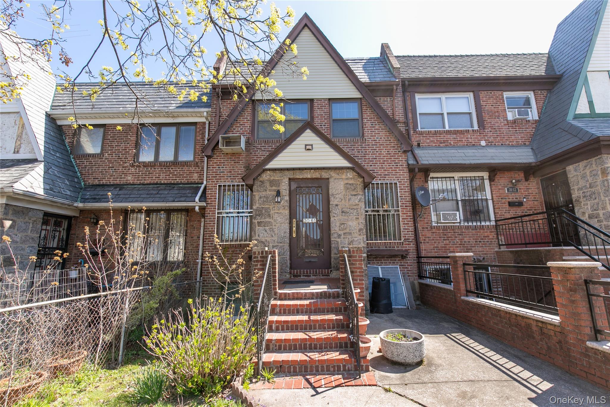30-61 88th Street Property Photo 1
