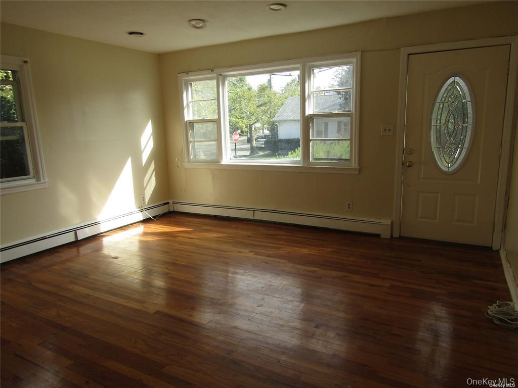981027 Property Photo 3