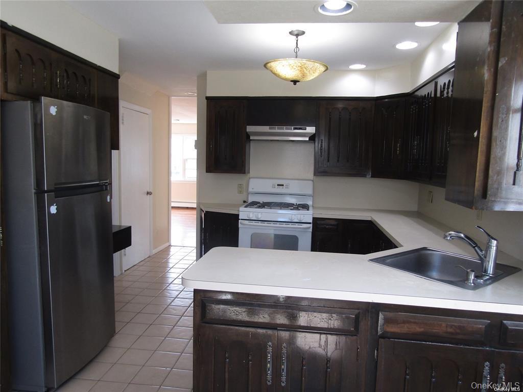 981027 Property Photo 7