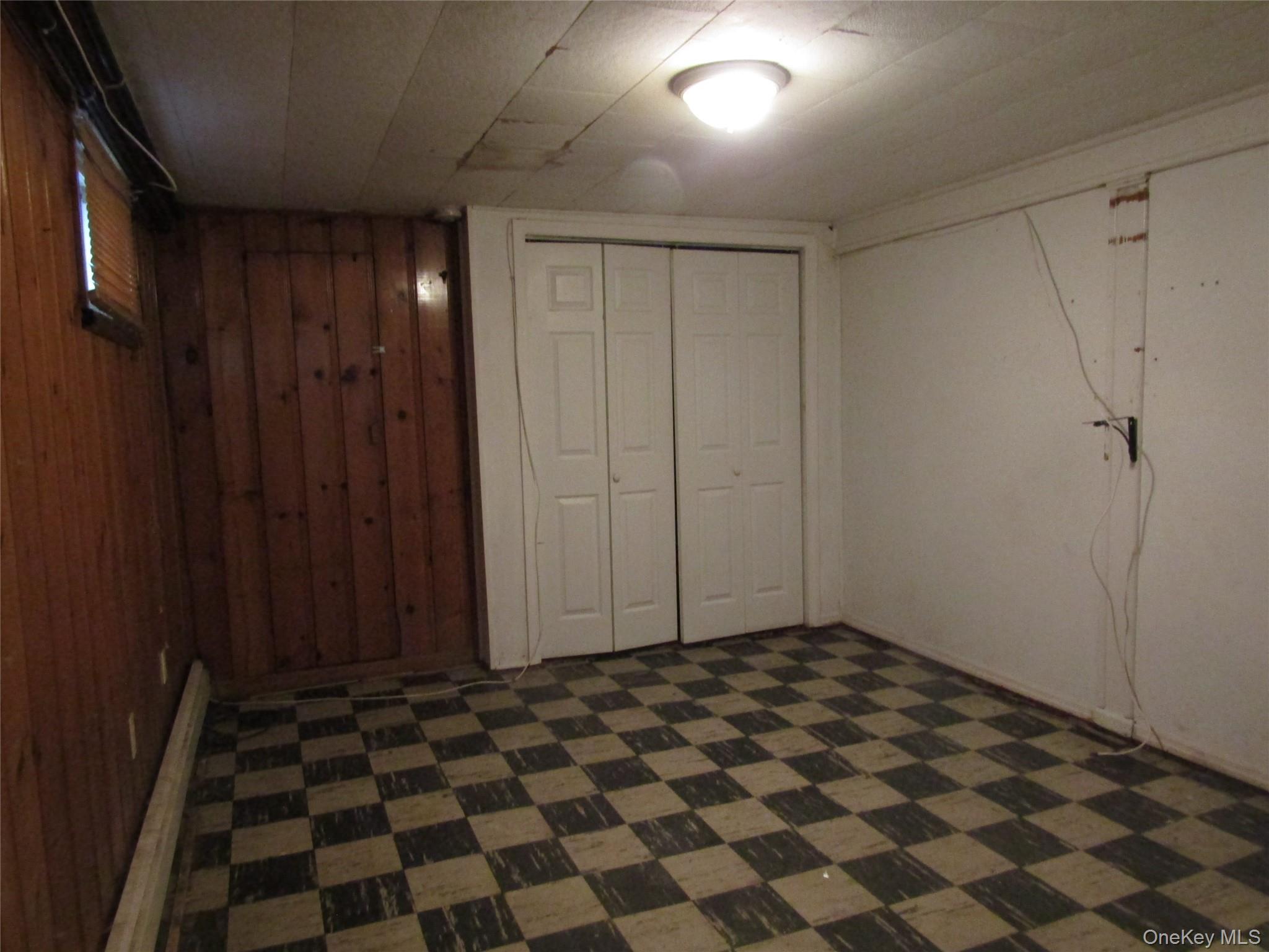 981027 Property Photo 13