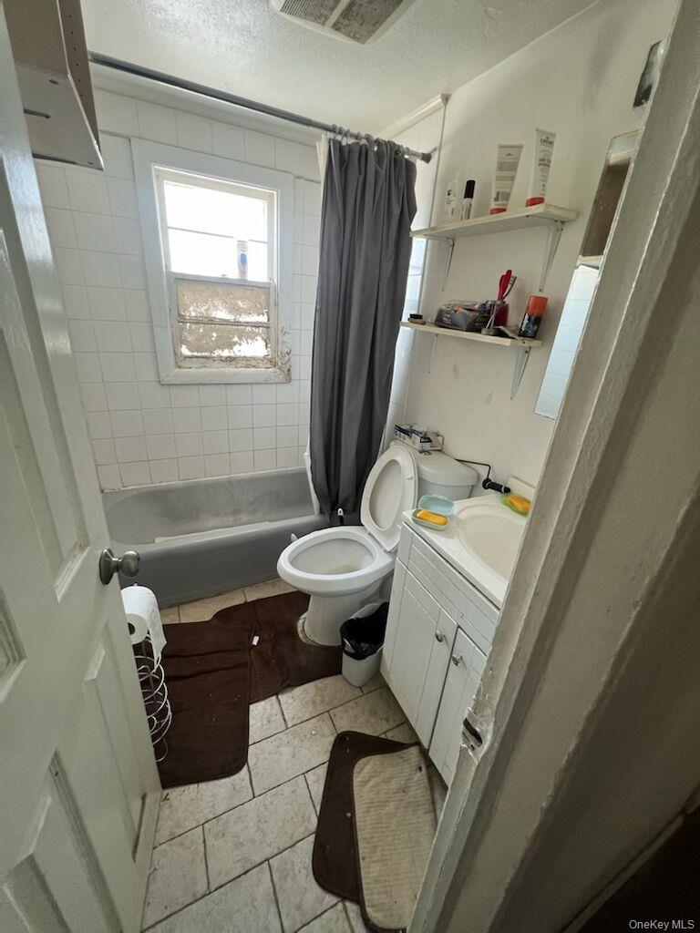 981027 Property Photo 19