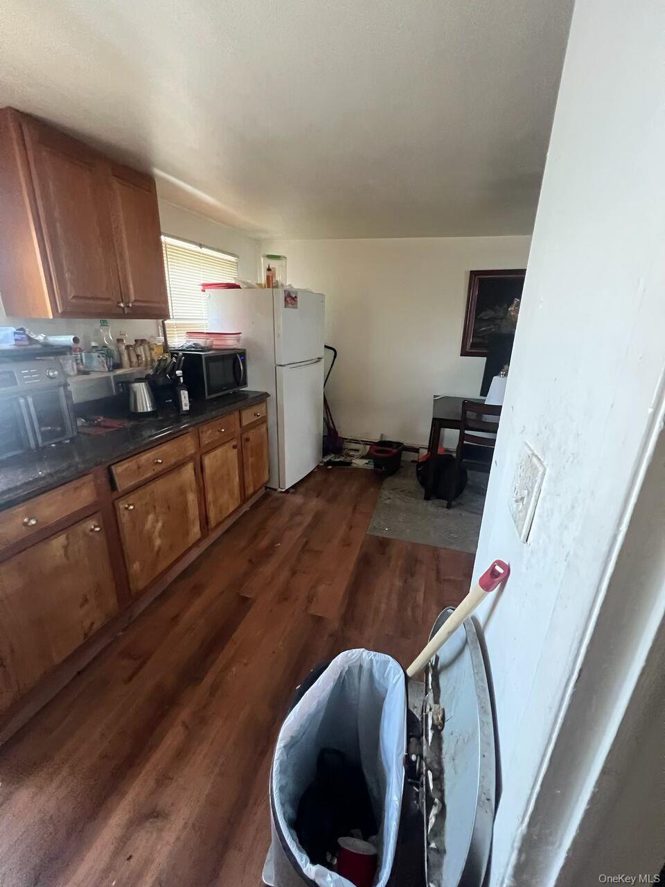 981027 Property Photo 20