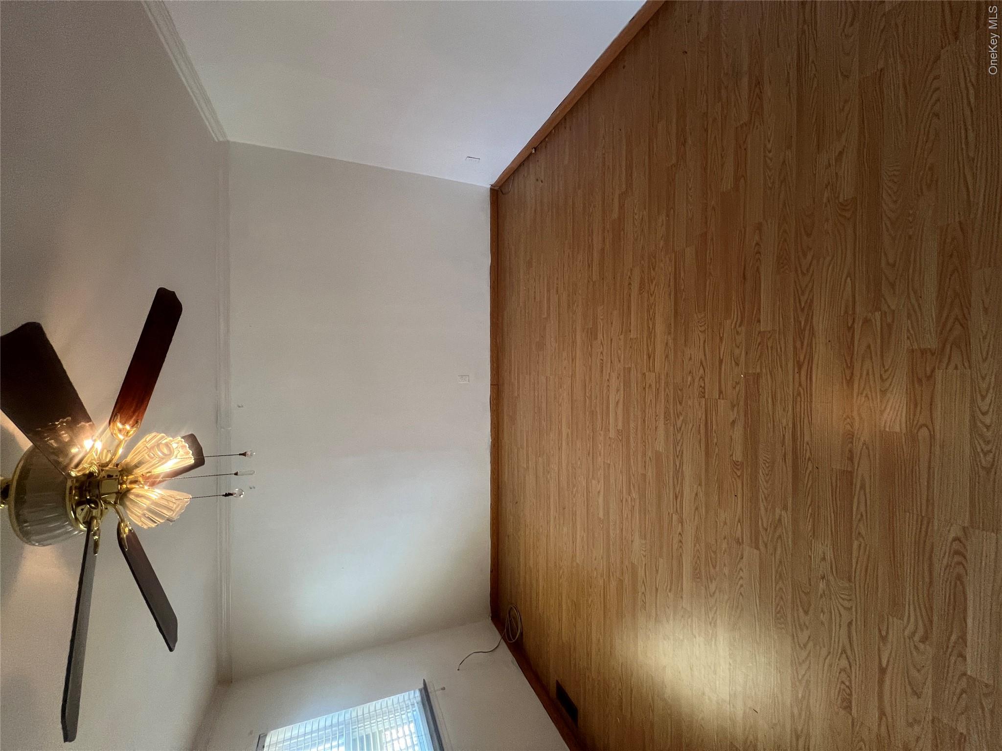 570 Christopher Avenue Property Photo 4