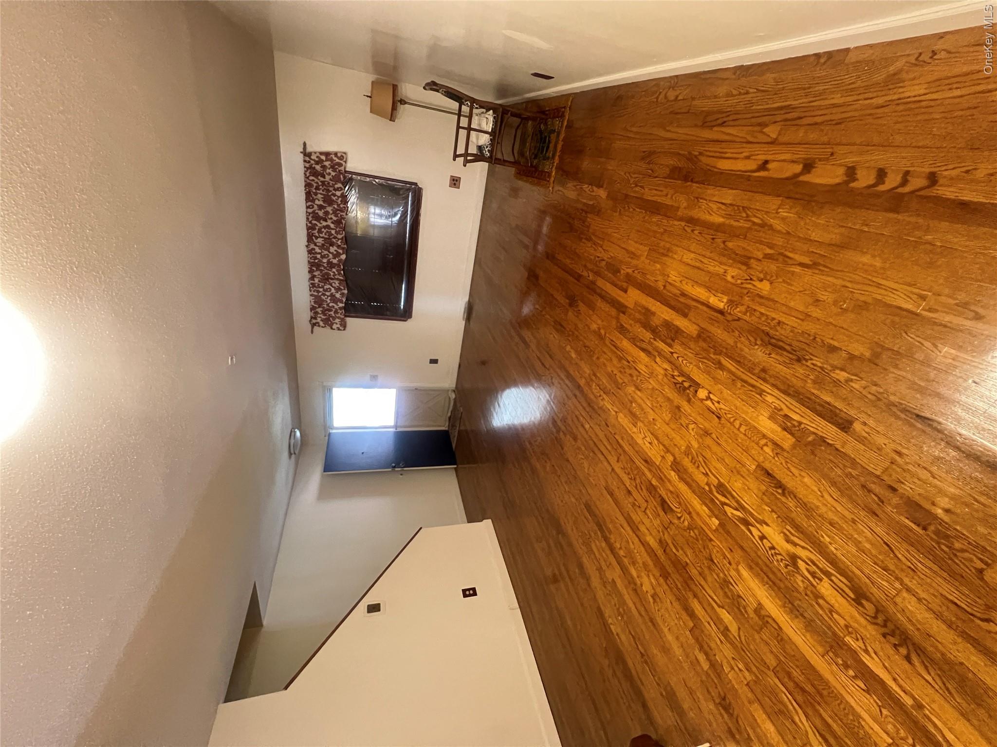 570 Christopher Avenue Property Photo 9