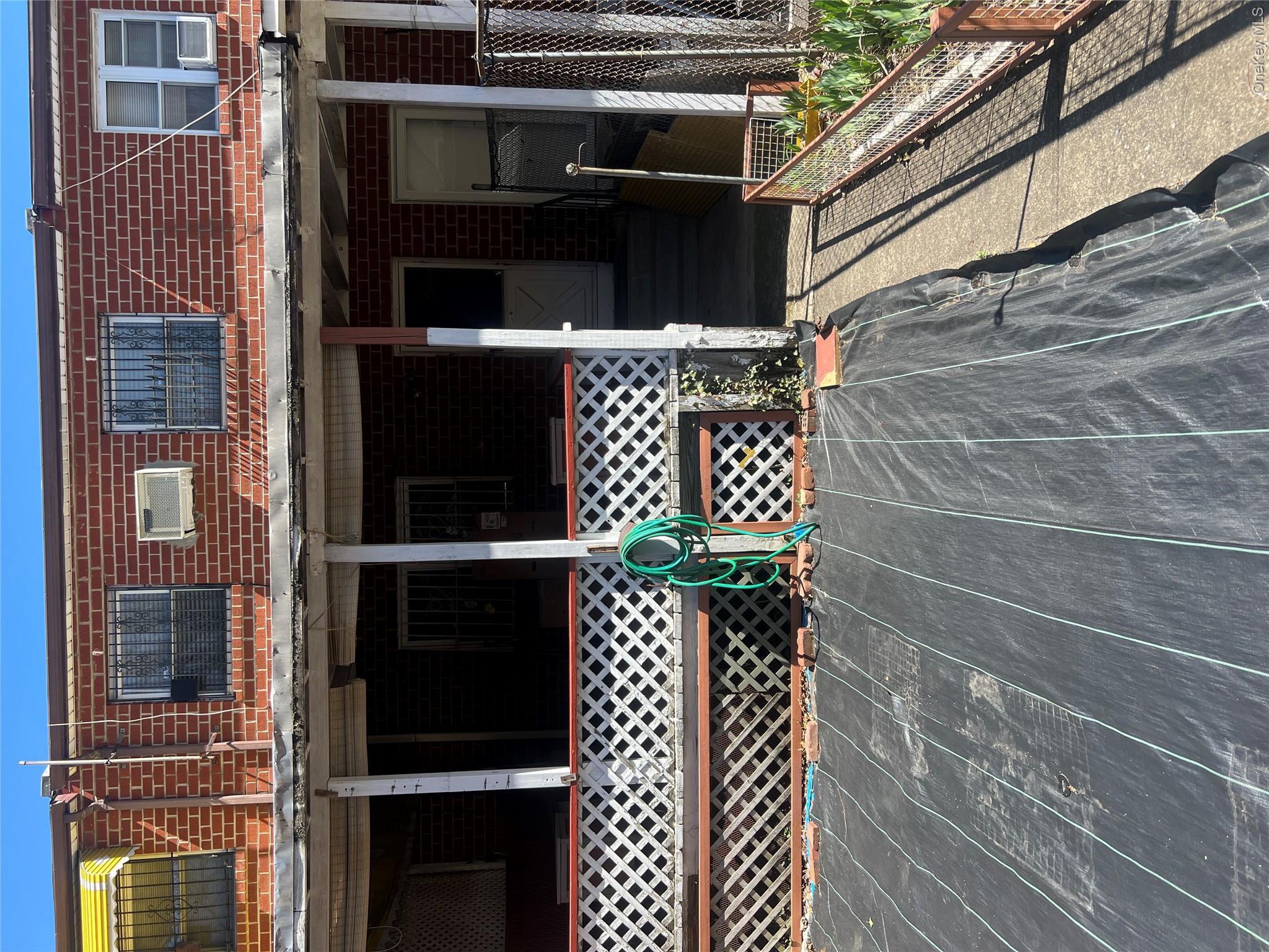 570 Christopher Avenue Property Photo 15