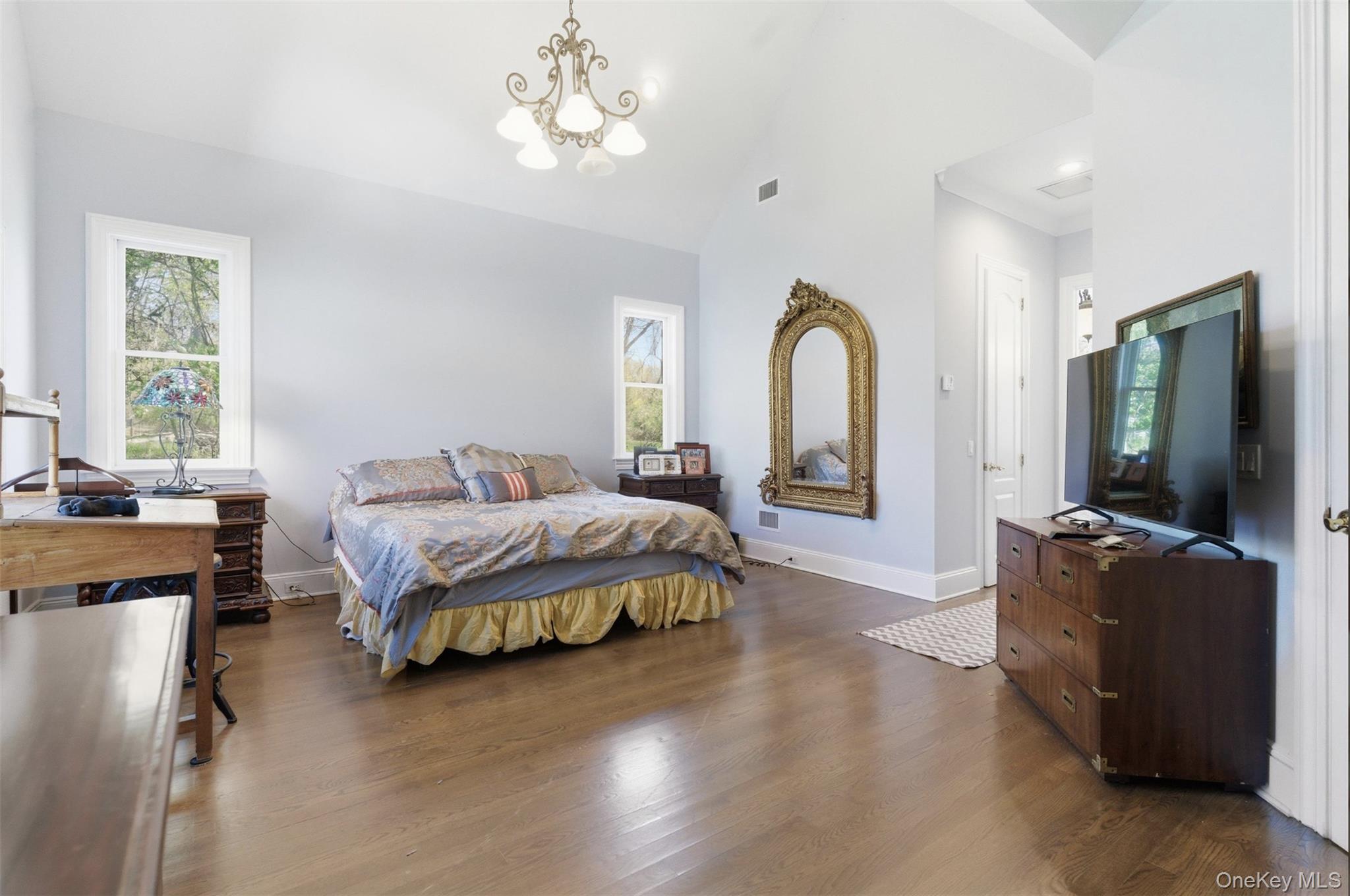 9 Locust Woods Drive Property Photo 2