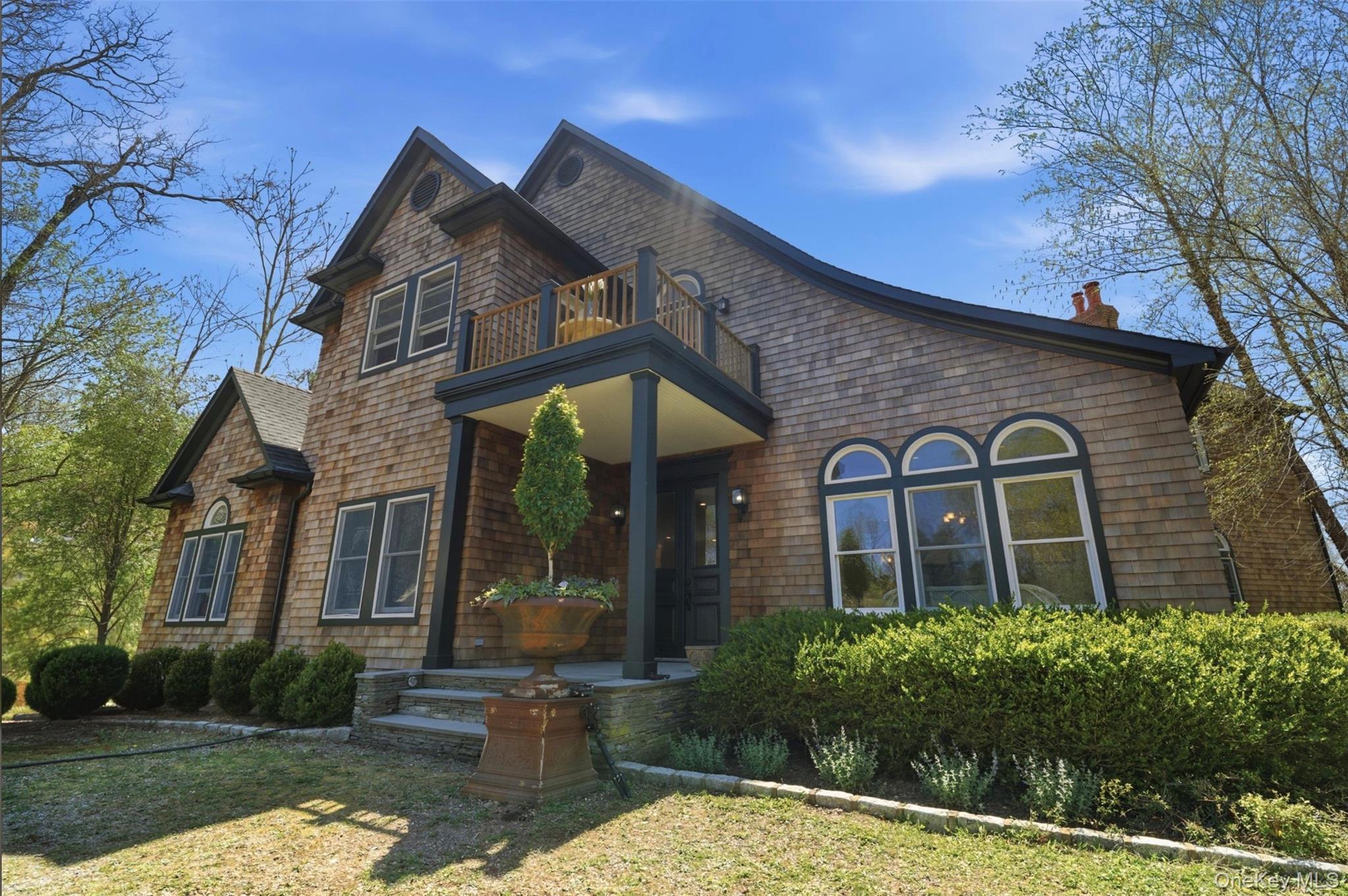 9 Locust Woods Drive Property Photo 12