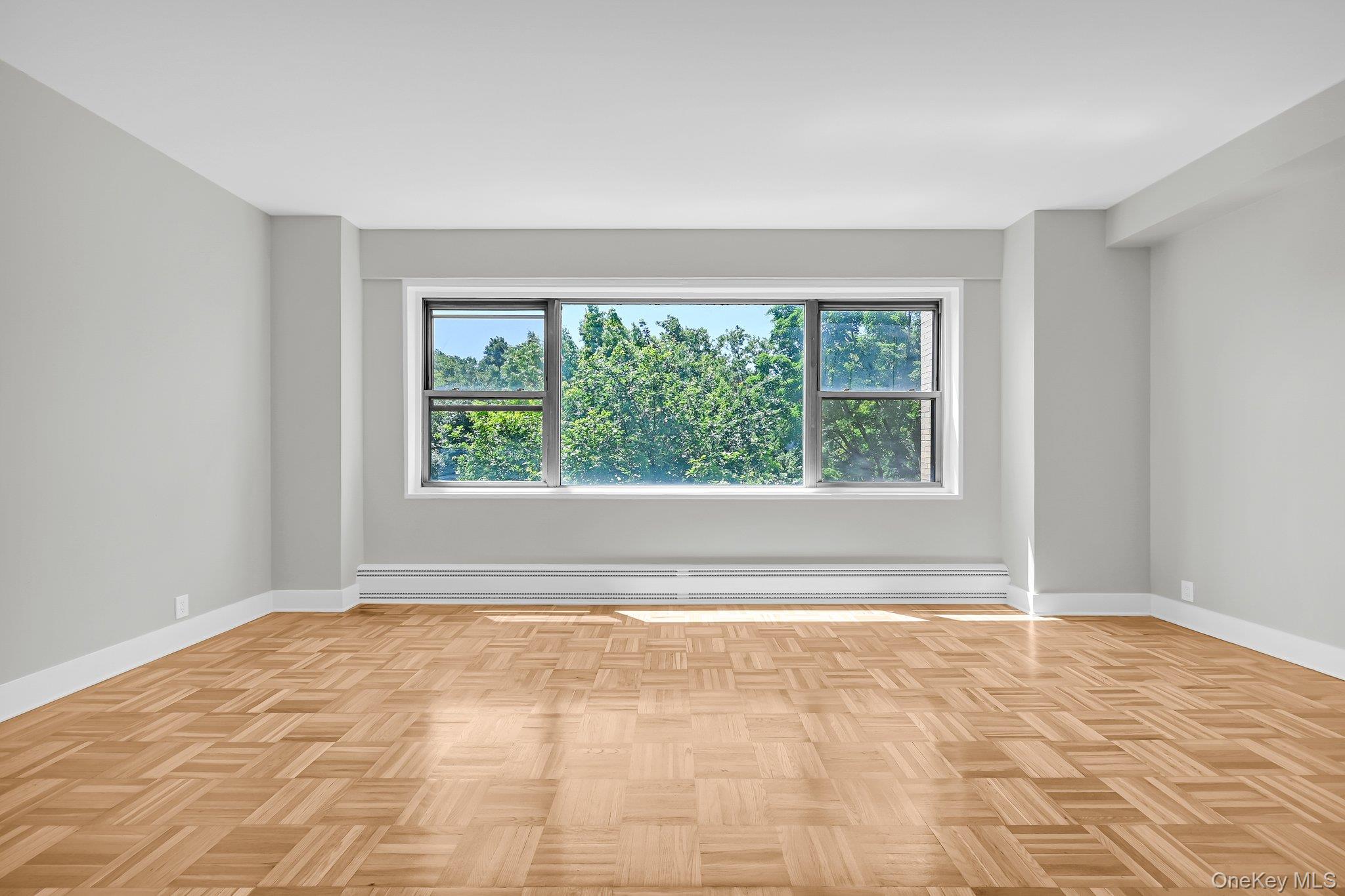 9 Fordham Hill Oval 3c Property Photo 2