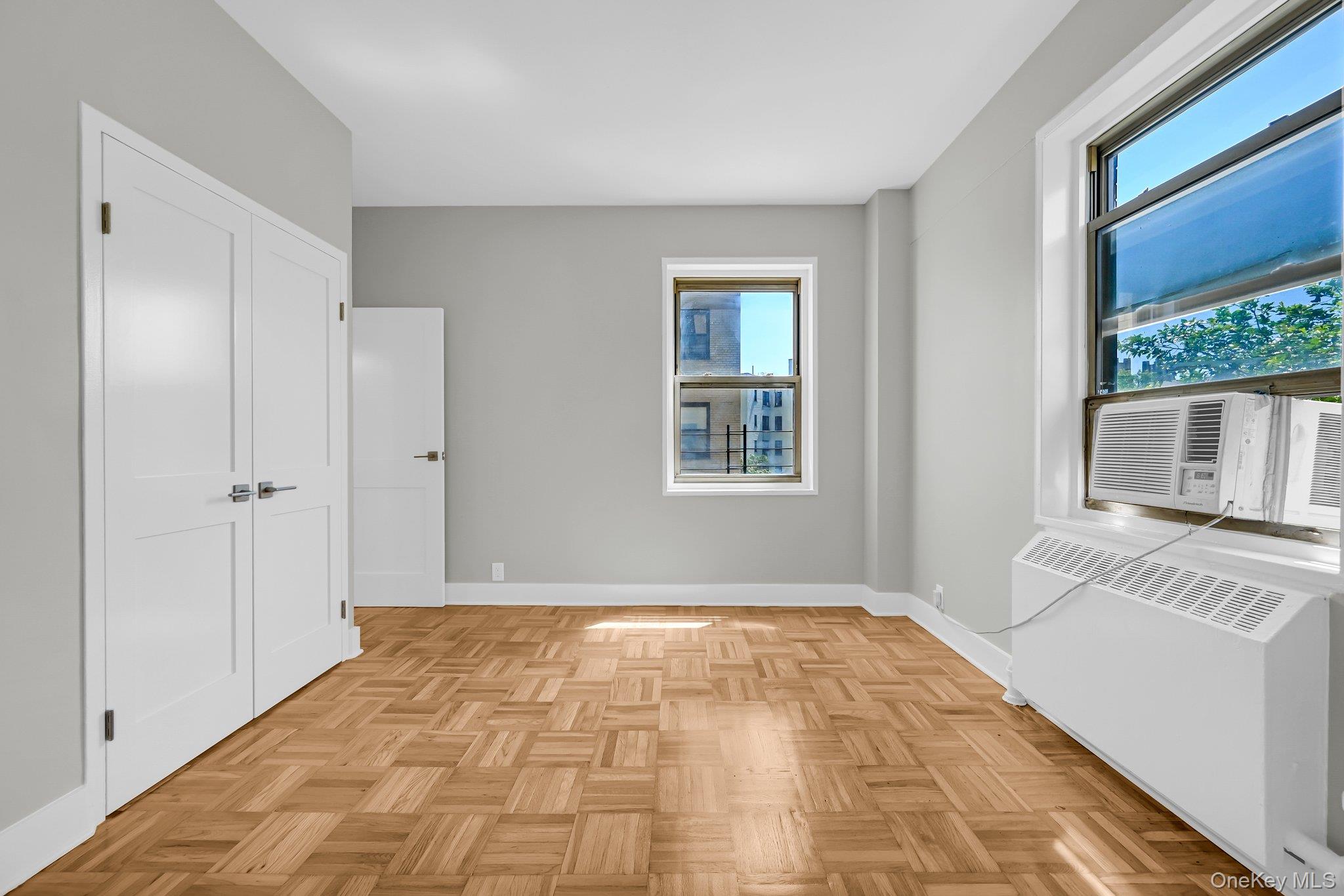 9 Fordham Hill Oval 3c Property Photo 10
