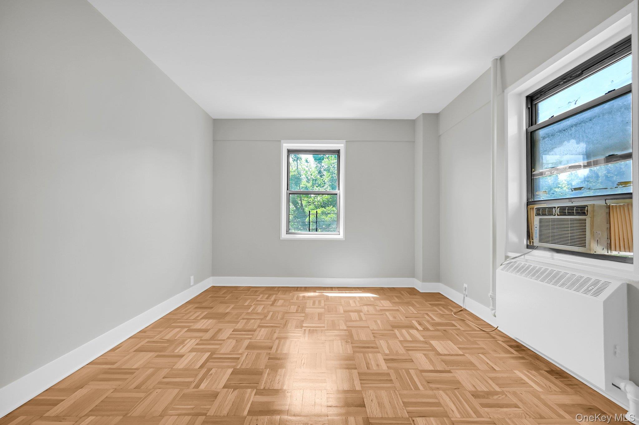 9 Fordham Hill Oval 3c Property Photo 11
