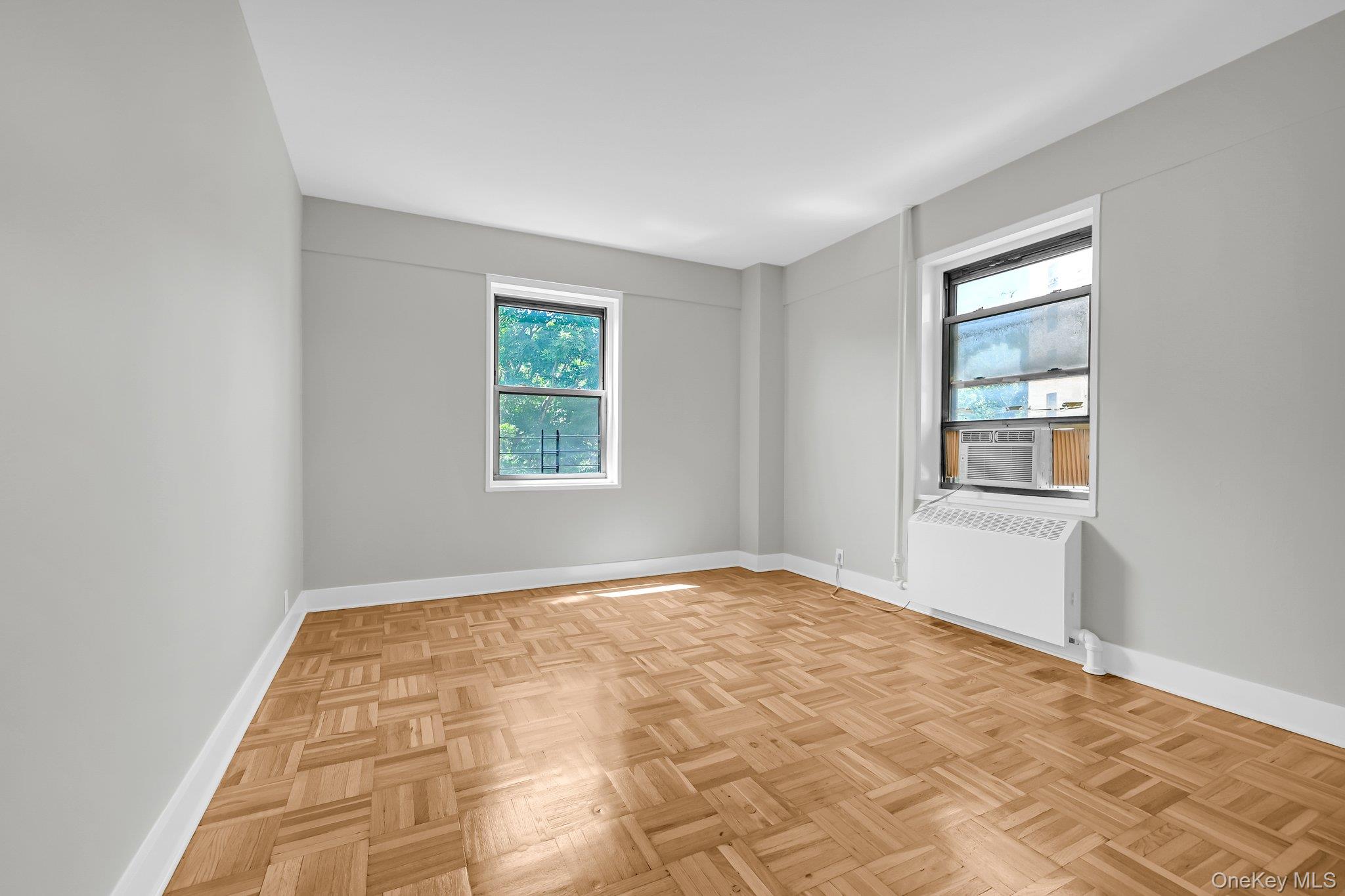 9 Fordham Hill Oval 3c Property Photo 13