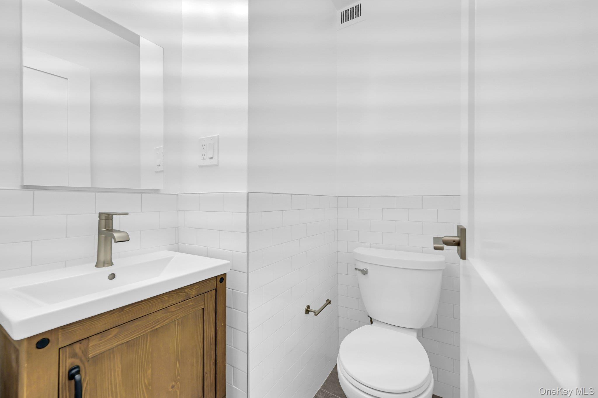 9 Fordham Hill Oval 3c Property Photo 16