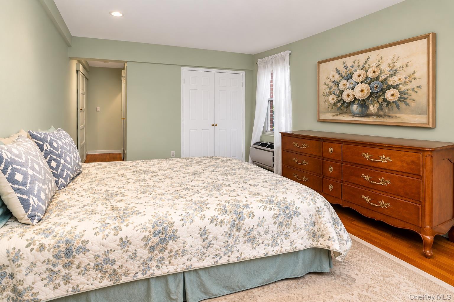 30 Stoner Avenue 3o Property Photo 17
